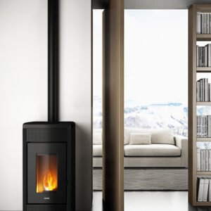 Estufa de pellets Freepoint Duke 14 kW canalizable negra con WiFi